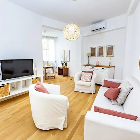 Noh Spacious Modern Home For 8 With 3 Bdr 2 Bathrooms-2